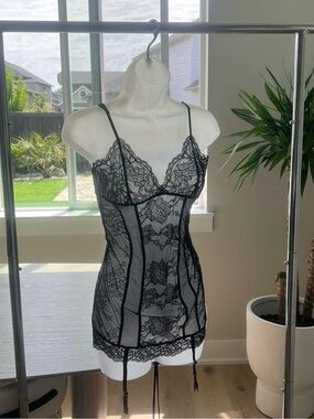 Victorias Secret Chemise